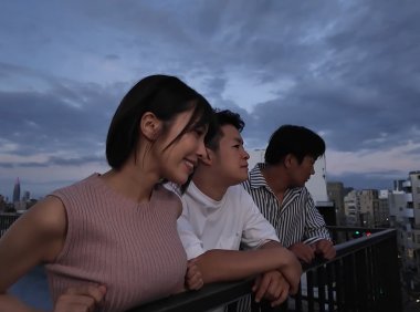 つばさ舞：四天三人行，三角恋直接“做”到圆满解决！堪称日本版《燃冬》R18加强版