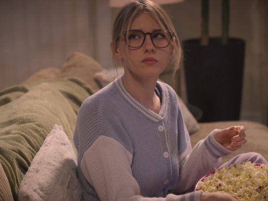 Melody Marks：《在电影之夜里寻欢》戴眼镜的Melody喜欢吗？